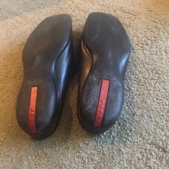 Prada shoes - Picture 3 of 3